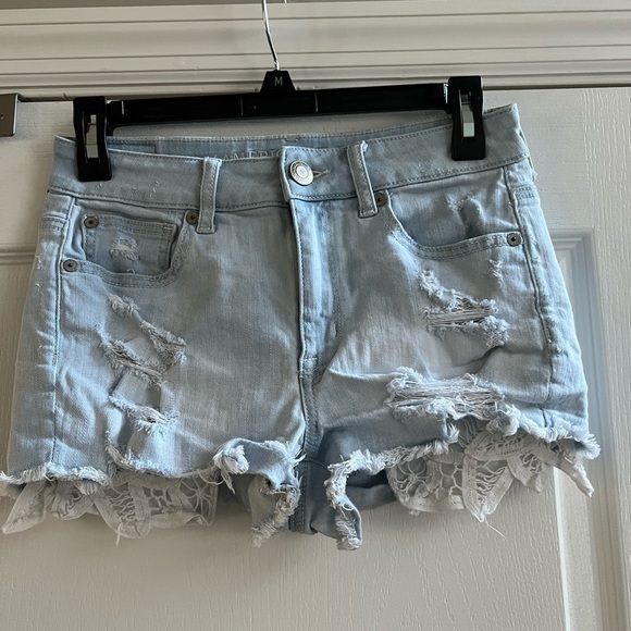 American Eagle Outfitters distressed shorts.  Super Stretch.  Size 4. - Picture 1 of 5